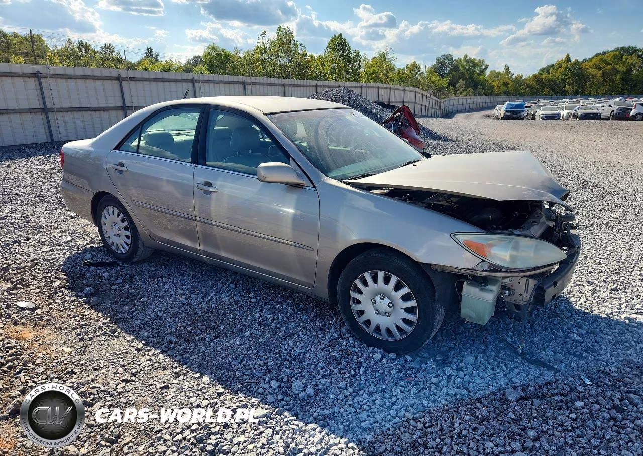 2003 Toyota Camry Xle VIN:4T1BE32K03U169468 - 4