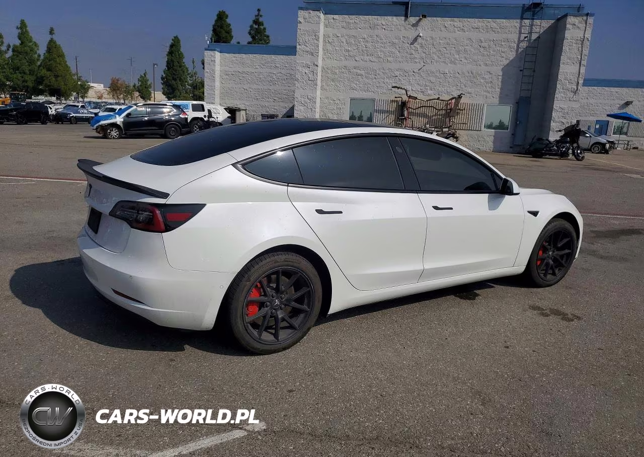 2021 Tesla Model 3 VIN:5YJ3E1EAXMF982164 - 3