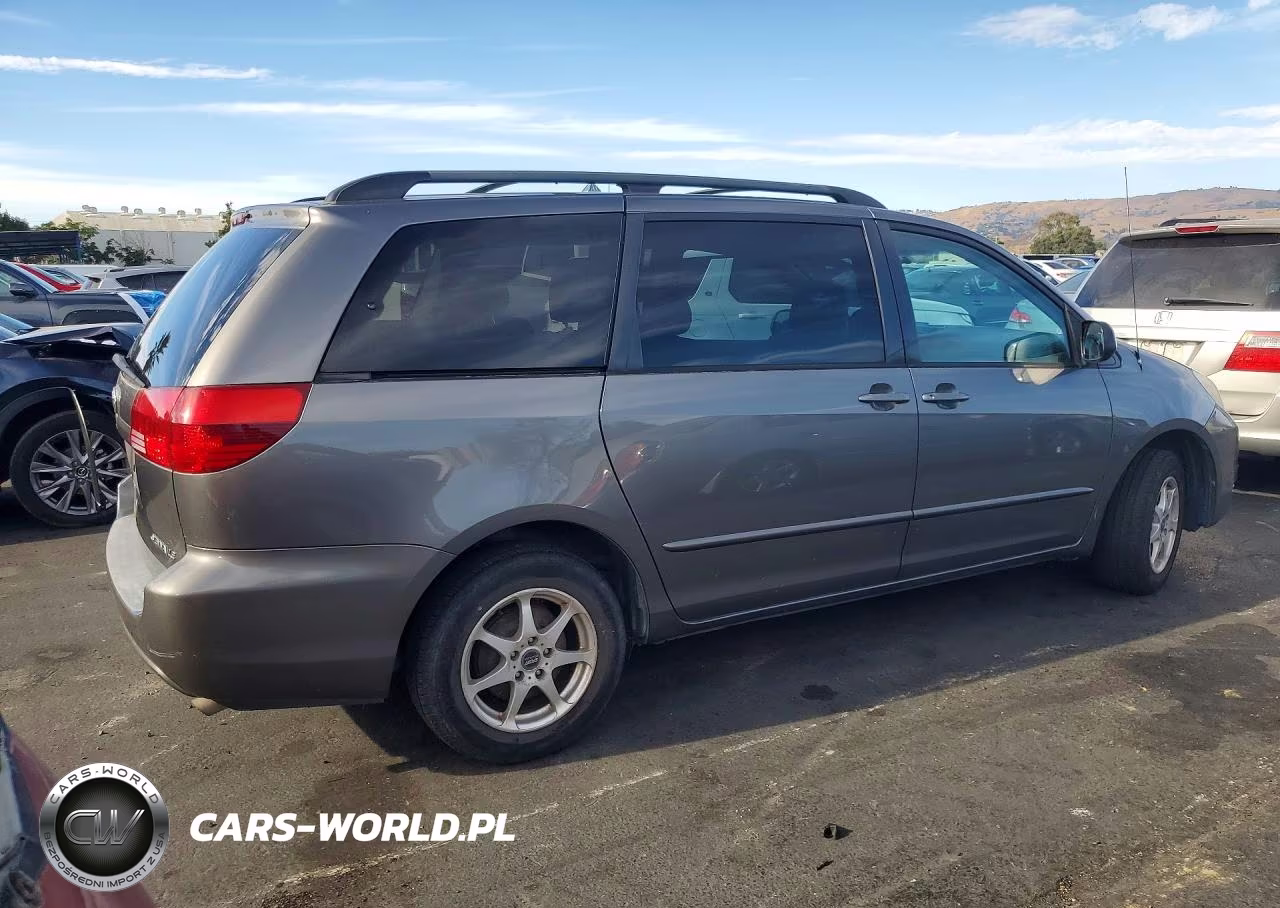 2005 Toyota Sienna Le 7 Passenger VIN:5TDZA23C15S256786 - 3