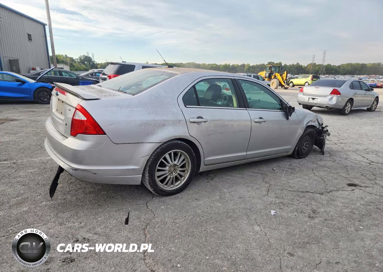 2010 Ford Fusion VIN:3FAHP0HA4AR201953 - 3