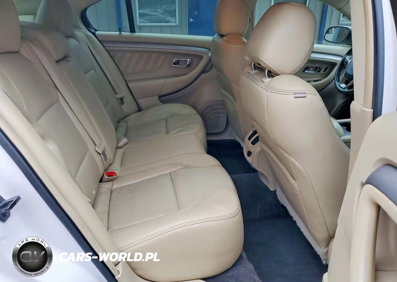 2018 Ford Taurus Sel VIN:1FAHP2H81JG108940 - 10