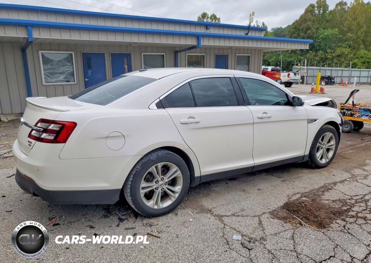 2018 Ford Taurus Sel VIN:1FAHP2H81JG108940 - 3