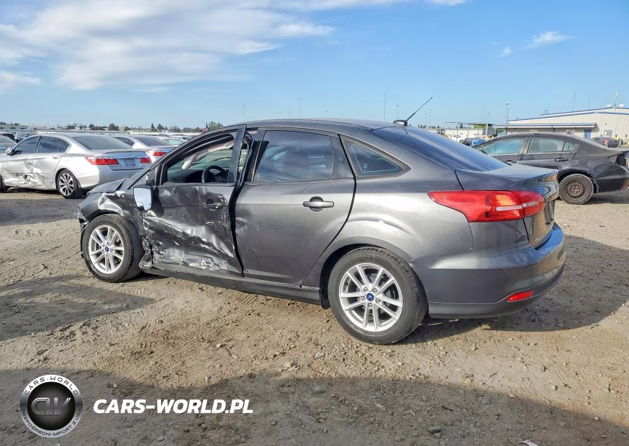 2016 Ford Focus Se VIN:1FADP3F23GL346369 - 2