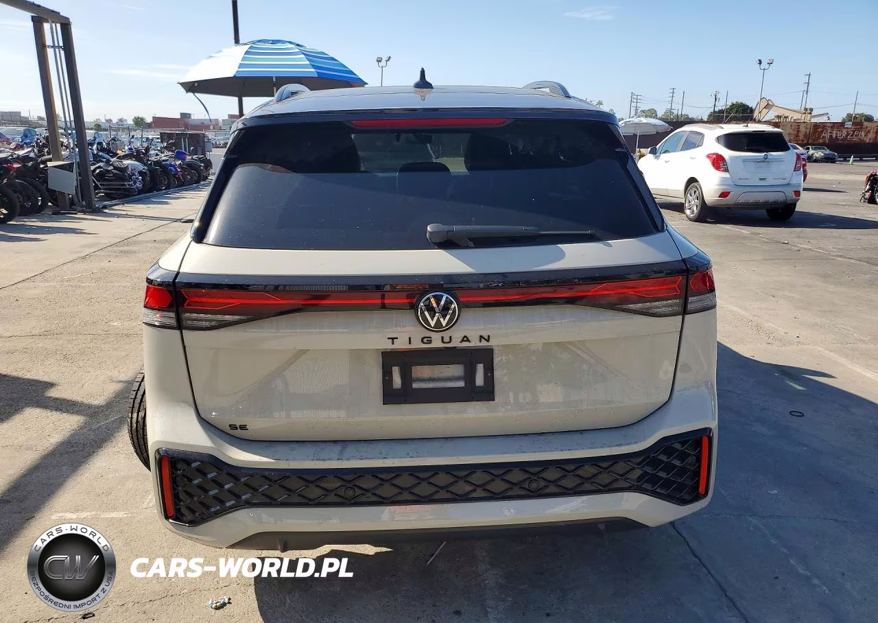 2026 Volkswagen Tiguan Se R-Line Black VIN:3VVHR7RM2TM030661 - 6