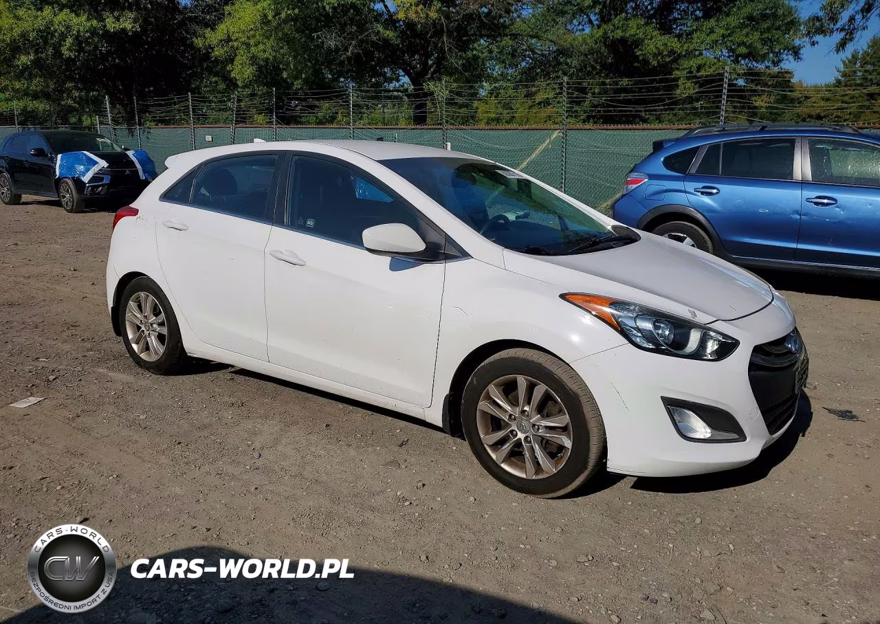 2013 Hyundai Elantra Gt Base VIN:KMHD35LEXDU146543 - 4
