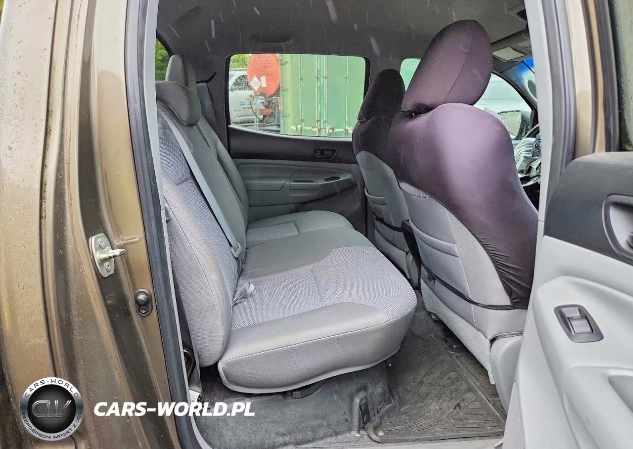 2013 Toyota Tacoma V6 VIN:3TMLU4EN1DM116467 - 10
