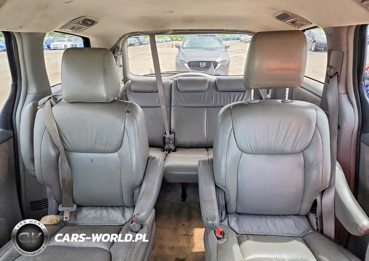 2010 Toyota Sienna Le 7-Passenger VIN:5TDKK4CC2AS299943 - 10