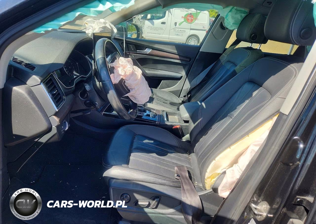 2021 Audi Q5 Premium VIN:WA1AAAFY0M2054696 - 7
