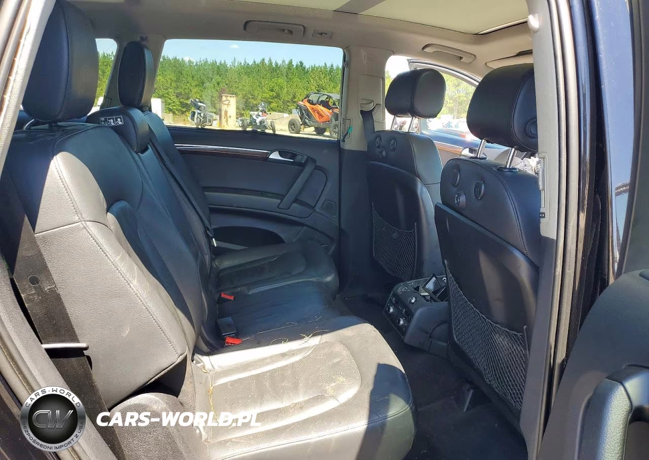 2013 Audi Q7 Premium Plus VIN:WA1LGAFE0DD009355 - 10
