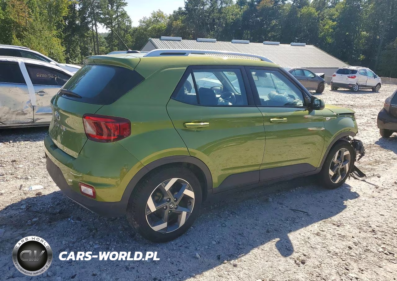 2023 Hyundai Venue Sel VIN:KMHRC8A31PU212040 - 3