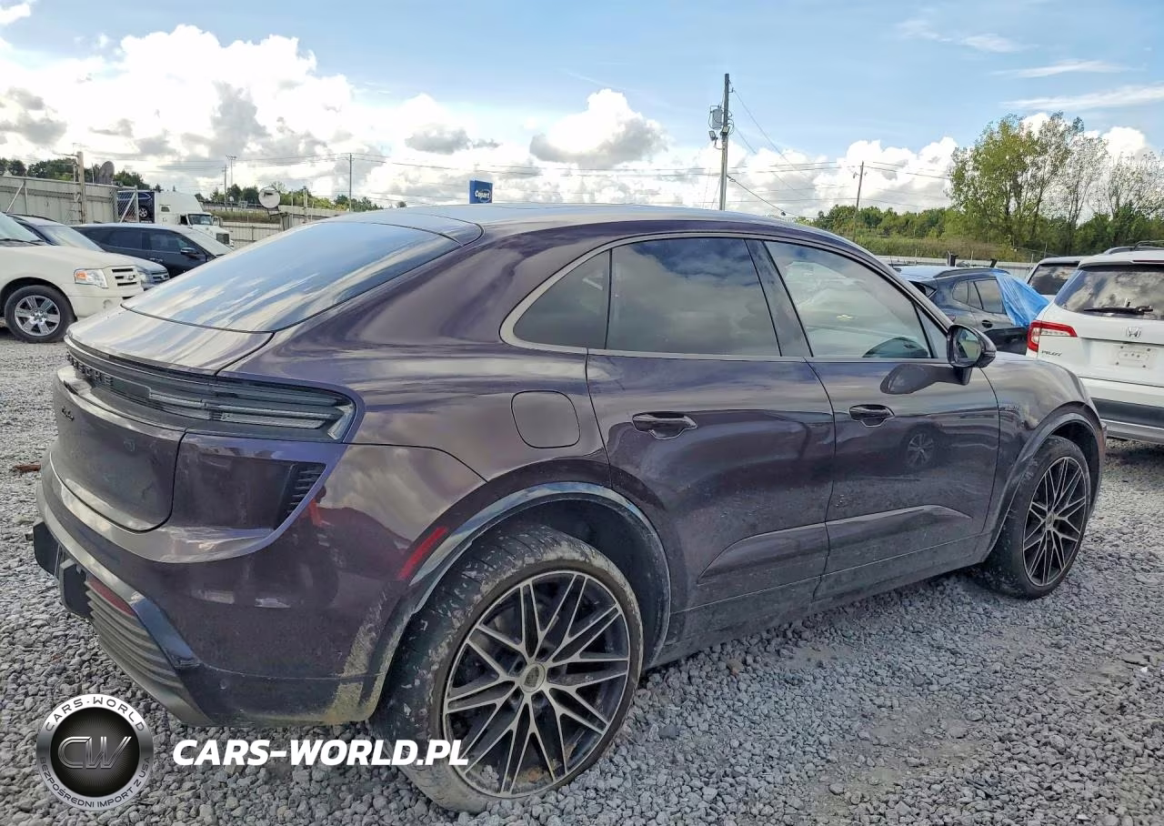 2025 Porsche Macan Turbo VIN:WP1AC2XA9SL175754 - 3