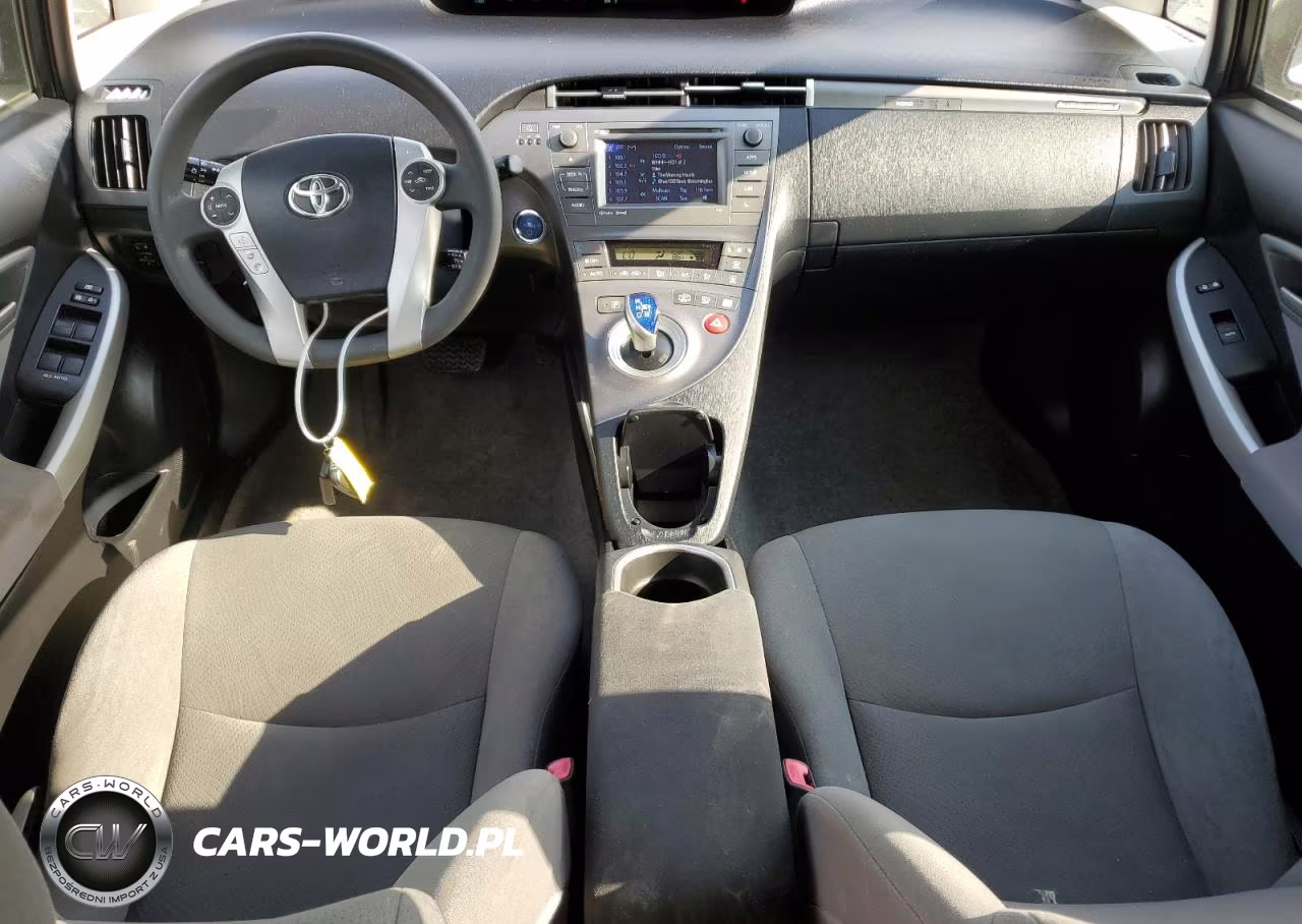 2013 Toyota Prius Plug-In VIN:JTDKN3DP1D3041017 - 8