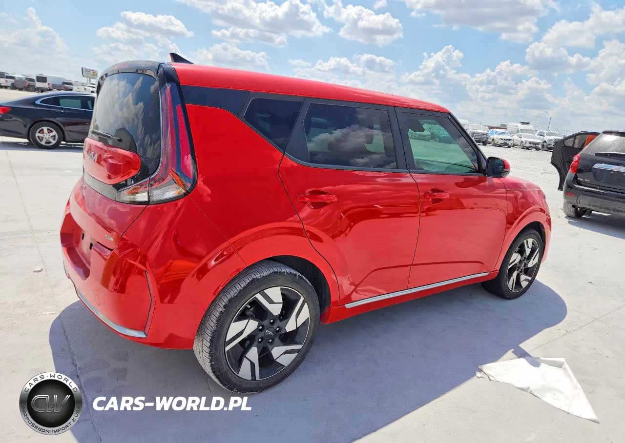 2024 Kia Soul Gt Line VIN:KNDJ53AU8R7226879 - 3