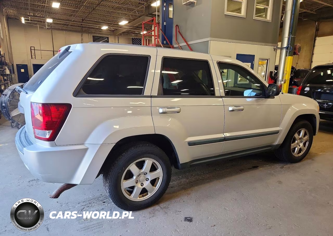2008 Jeep Grand Cherokee Laredo VIN:1J8GR48K48C115625 - 3
