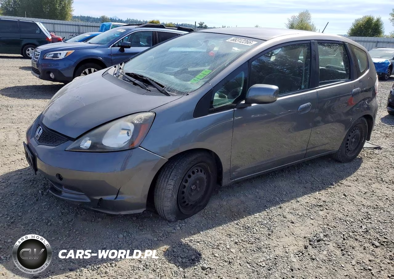 2013 Honda Fit VIN:JHMGE8H37DC082566 - 1