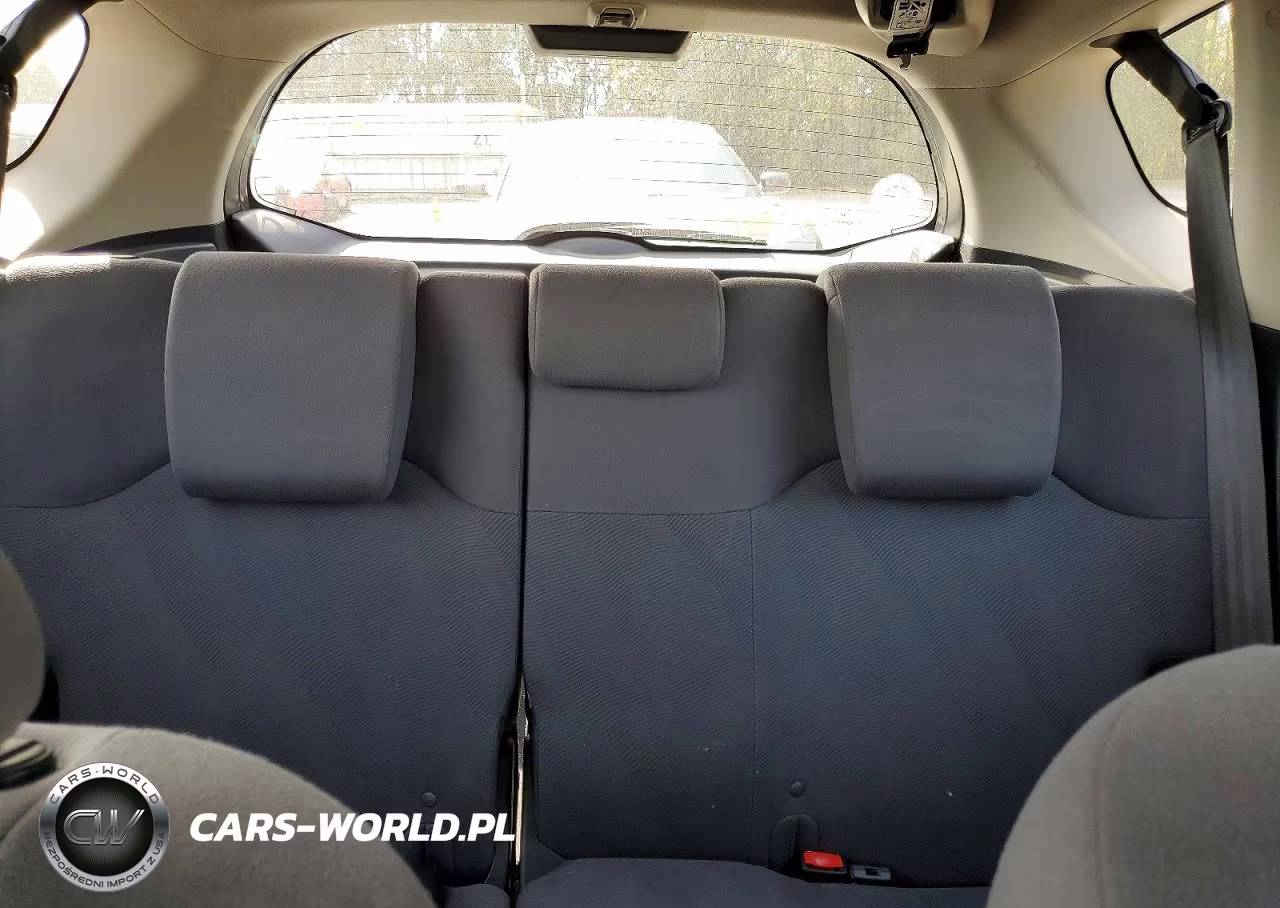 2013 Honda Fit VIN:JHMGE8H37DC082566 - 10
