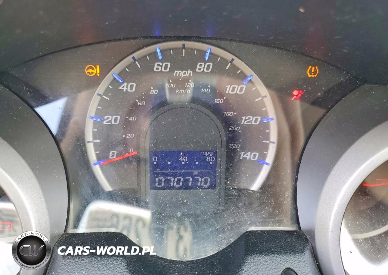 2013 Honda Fit VIN:JHMGE8H37DC082566 - 9