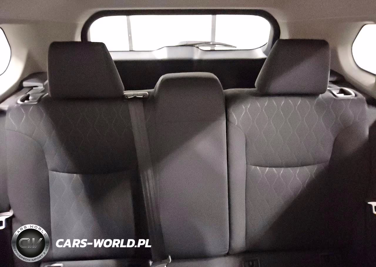2026 Toyota Corolla Cross Le VIN:7MUBAABG1TV165553 - 10