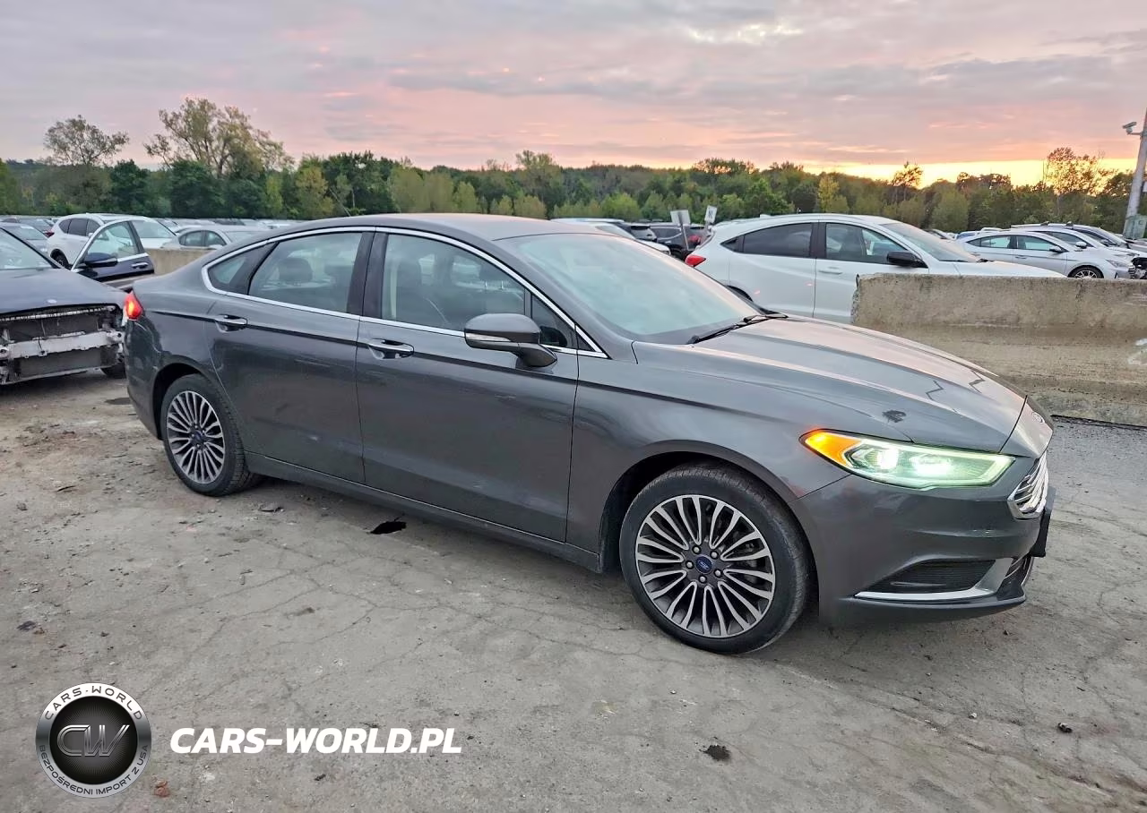 2018 Ford Fusion VIN:3FA6P0T90JR264293 - 4