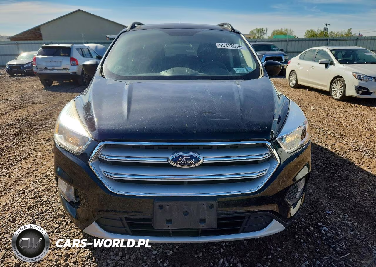 2018 Ford Escape Se VIN:1FMCU9GD3JUA14902 - 5