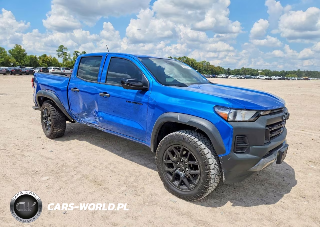 2023 Chevrolet Colorado Trail Boss VIN:1GCPTEEKXP1204922 - 4