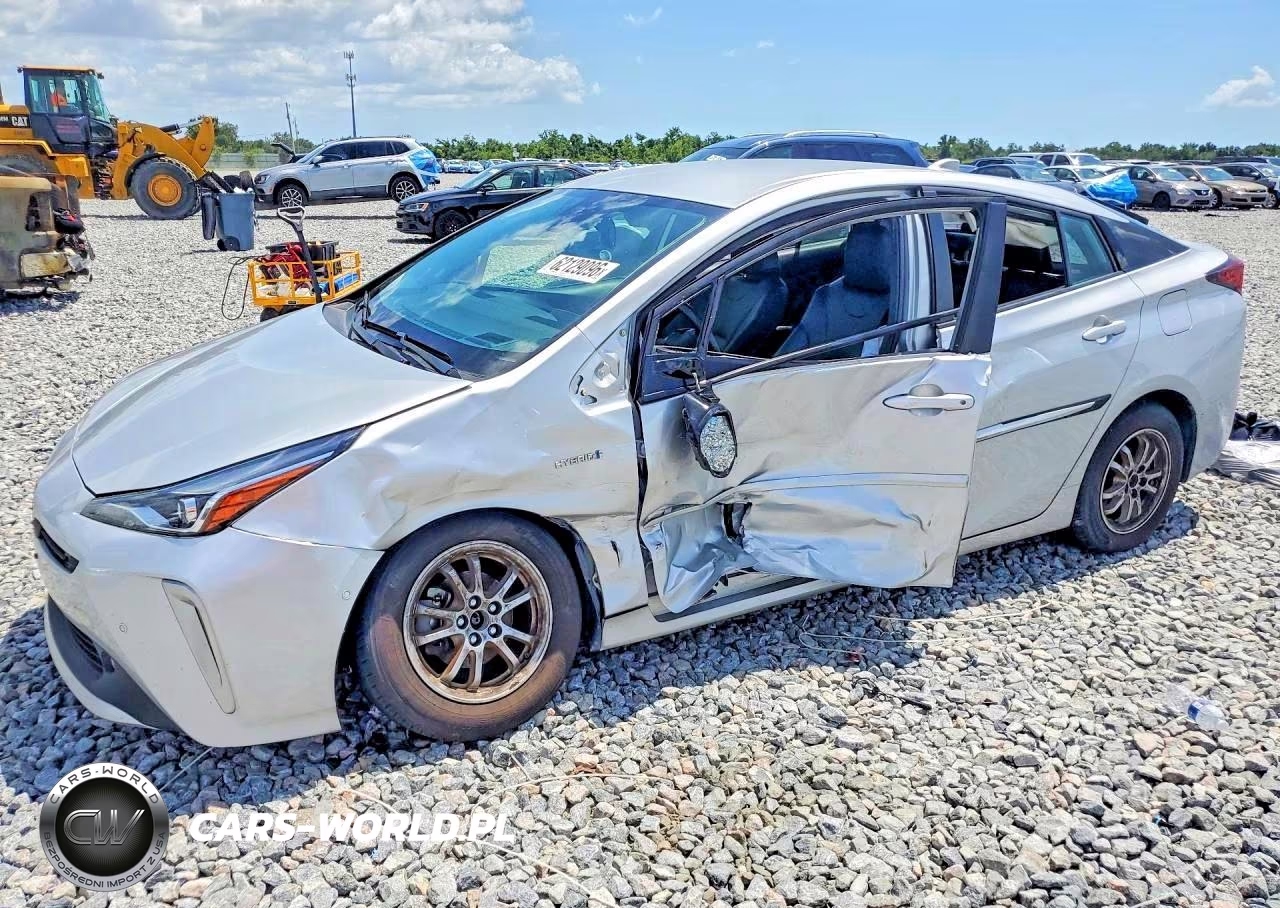 2020 Toyota Prius Xle Awd-E VIN:JTDL9RFU7L3015597 - 1
