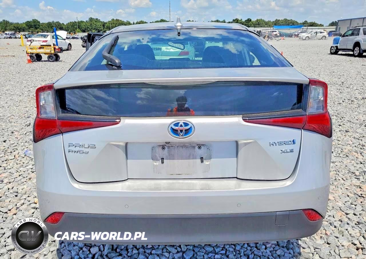 2020 Toyota Prius Xle Awd-E VIN:JTDL9RFU7L3015597 - 6