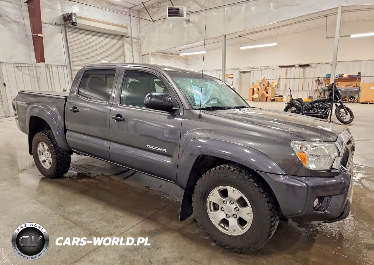 2013 Toyota Tacoma V6 VIN:3TMLU4EN4DM113045 - 4