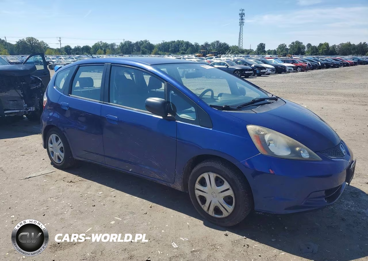 2010 Honda Fit VIN:JHMGE8H2XAS004596 - 4