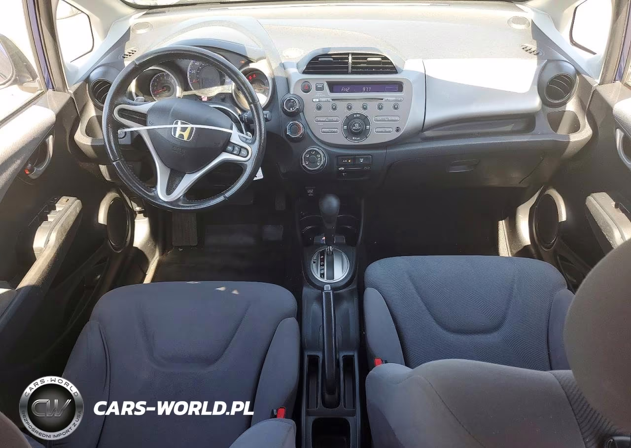 2010 Honda Fit VIN:JHMGE8H2XAS004596 - 8