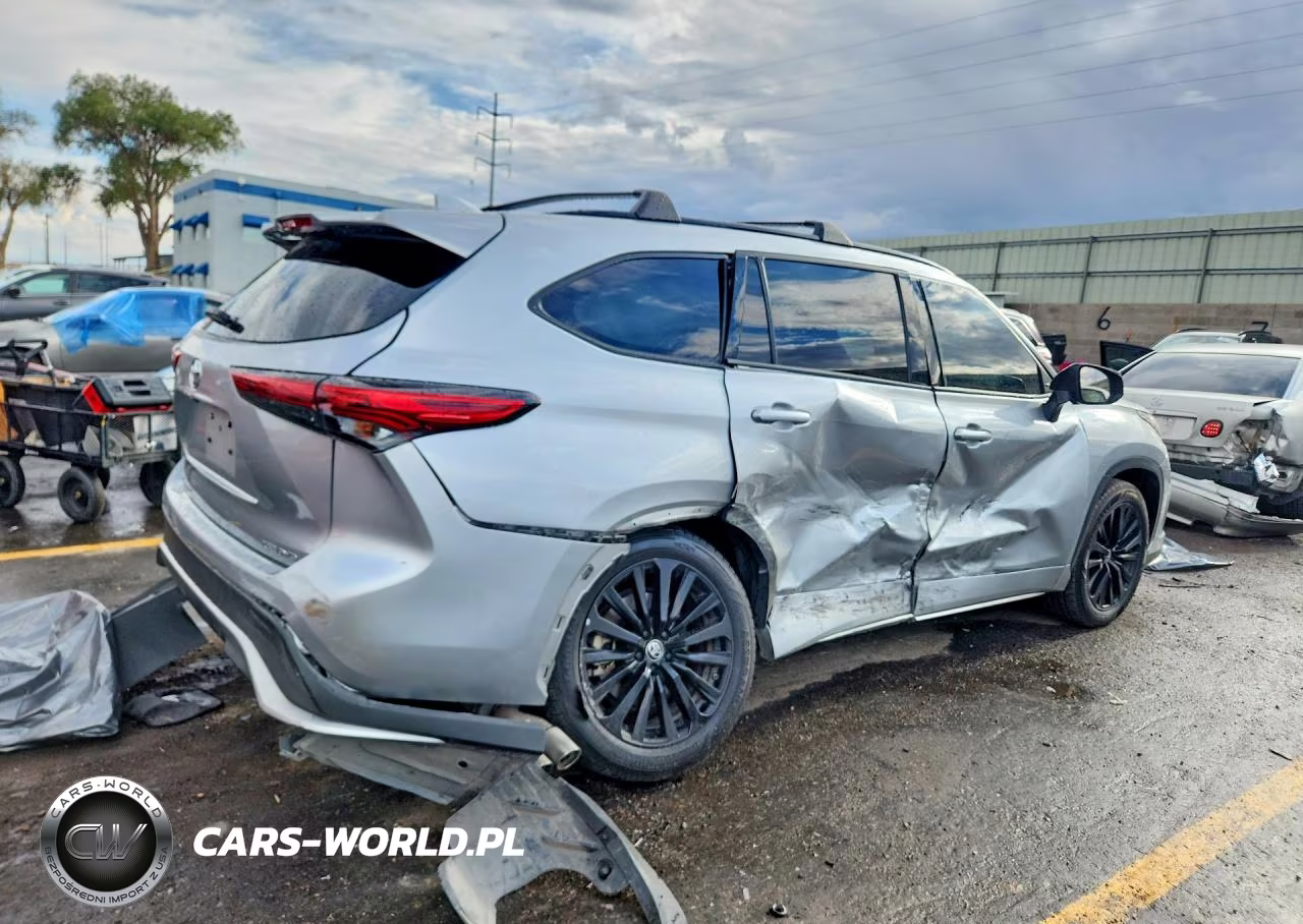 2023 Toyota Highlander Xse VIN:5TDKDRBH4PS511268 - 3