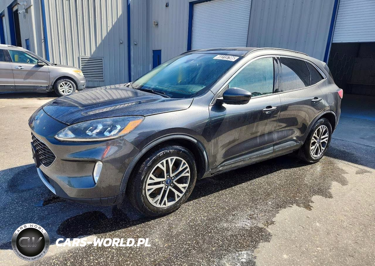 2020 Ford Escape Sel