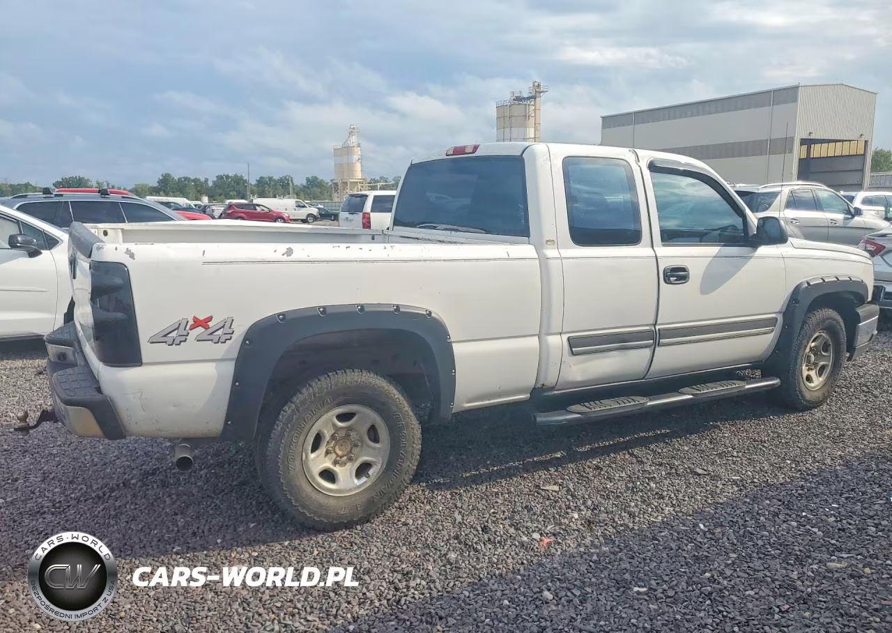 2004 Chevrolet Silverado K1500 VIN:2GCEK19T741279749 - 3