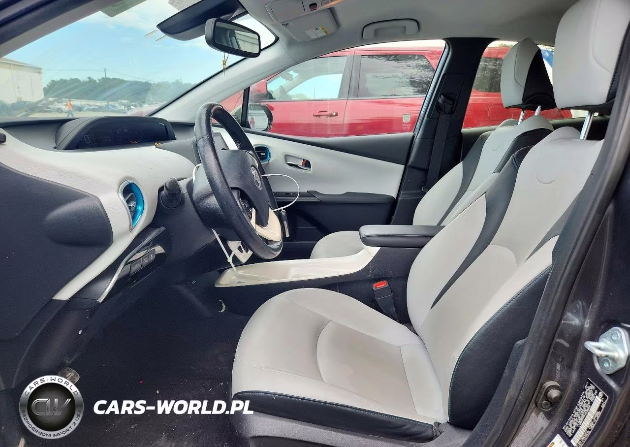2017 Toyota Prius Prime Advanced VIN:JTDKARFP9H3038660 - 7