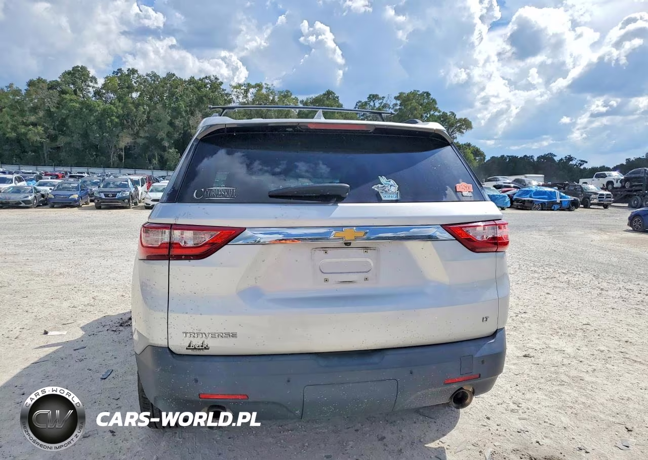 2019 Chevrolet Traverse Lt VIN:1GNERGKW0KJ172328 - 6