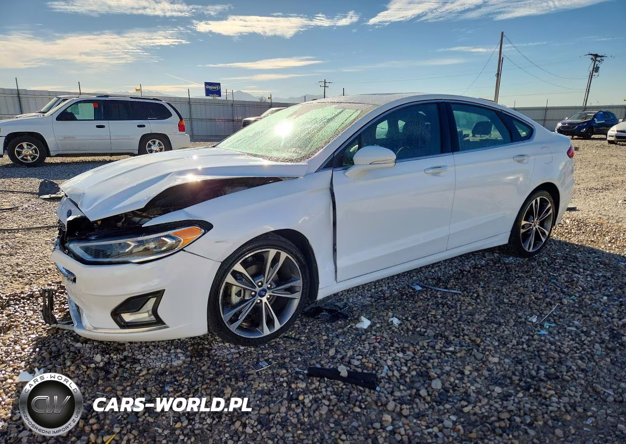 2019 Ford Fusion Titanium – zdjęcie 1 z 12