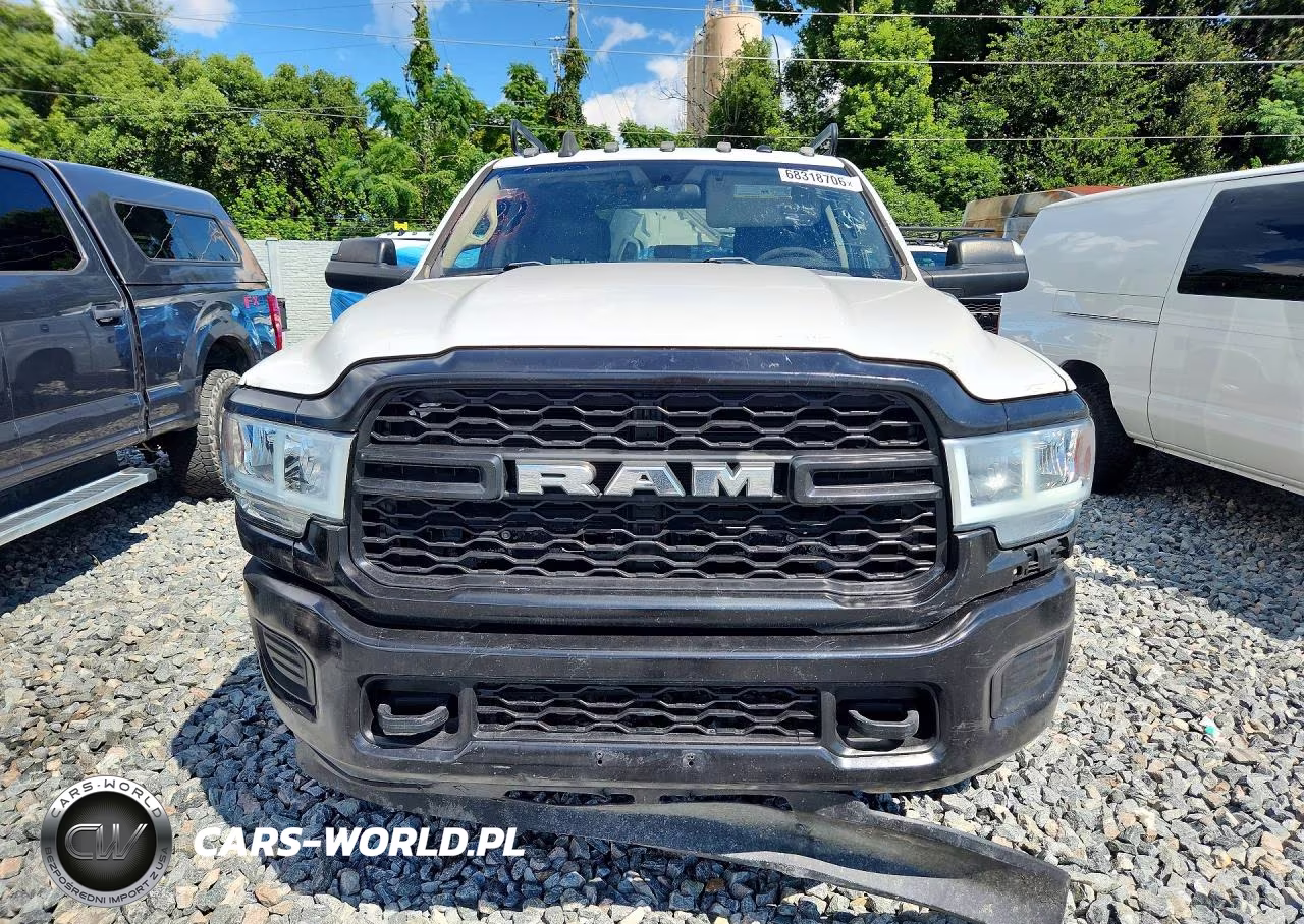2019 Ram 3500 Utility - Service Truck VIN:3C7WRSCJ7KG561085 - 5