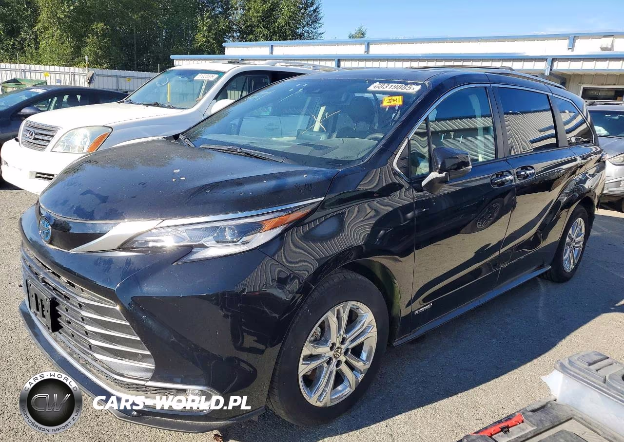 2021 Toyota Sienna Platinum 7-Passenger