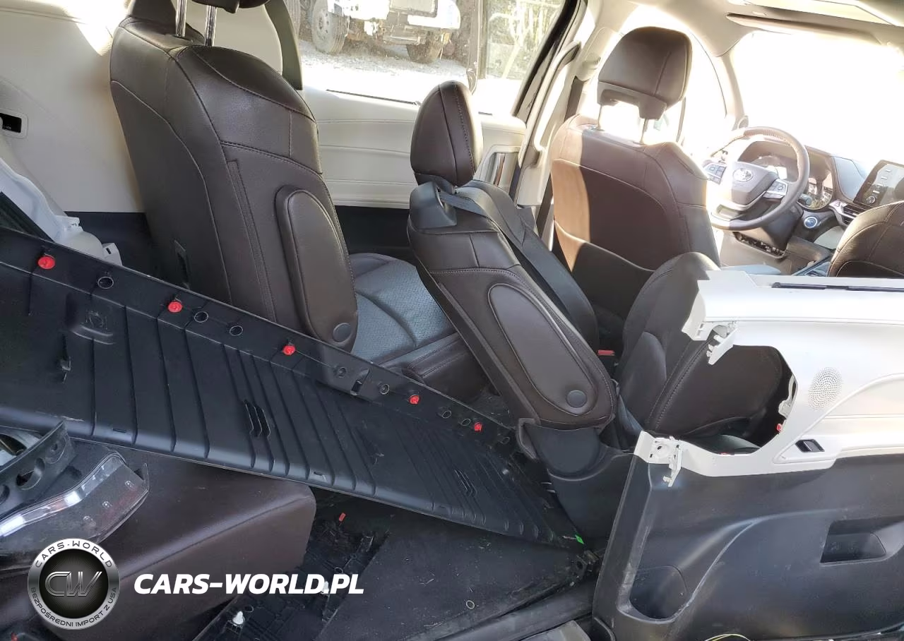 2021 Toyota Sienna Platinum 7-Passenger VIN:5TDESKFC4MS033857 - 13