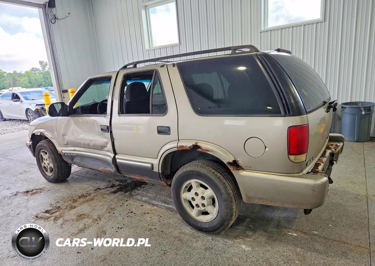 2000 Chevrolet Blazer VIN:1GNDT13W2YK211447 - 2