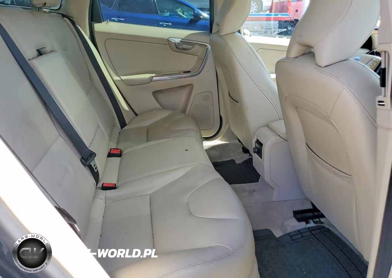 2015 Volv Xc60 VIN:YV449MDM8F2746041 - 10