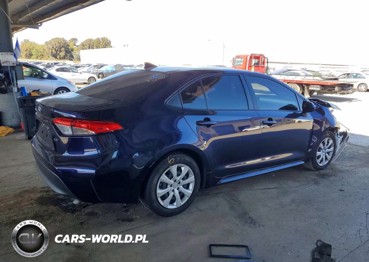 2024 Toyota Corolla Le VIN:JTDB4MEE7RJ013702 - 3