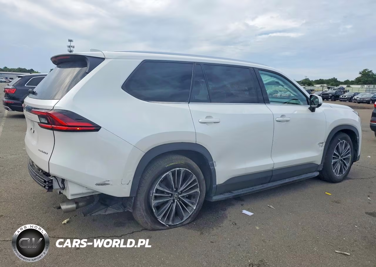 2025 Toyota Grand Highlander Hybrid Max Platinum VIN:5TDADAB51SS015601 - 3