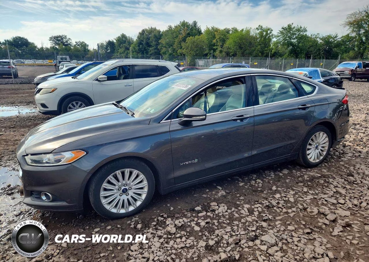 2015 Ford Fusion Se Hybrid – zdjęcie 1 z 12