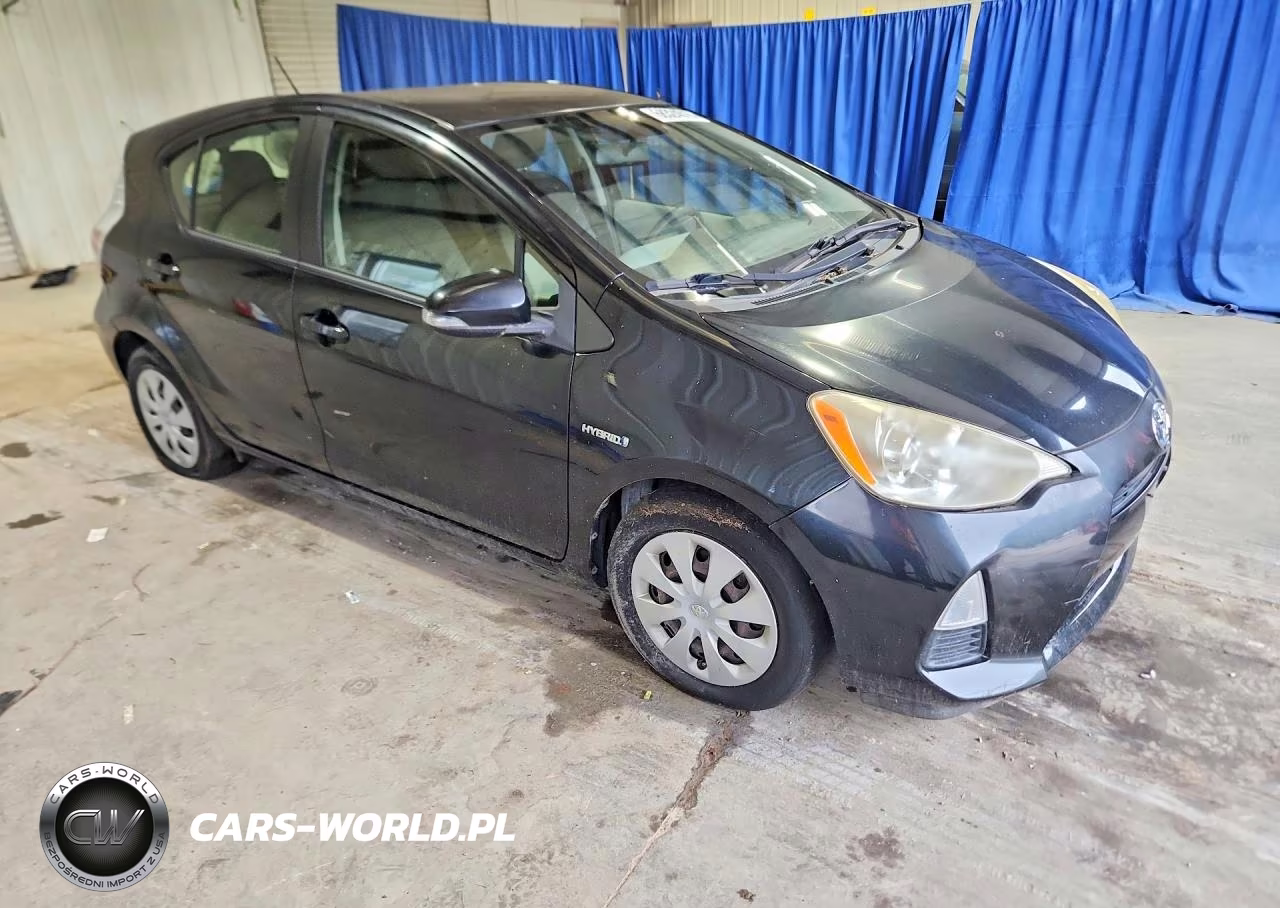 2012 Toyota Prius C Two VIN:JTDKDTB35C1018918 - 4