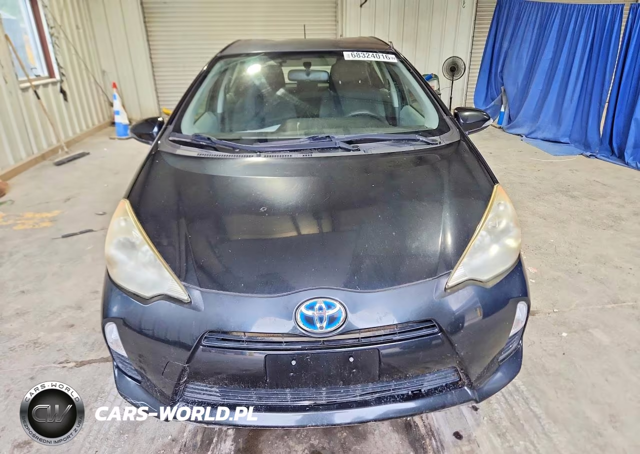 2012 Toyota Prius C Two VIN:JTDKDTB35C1018918 - 5
