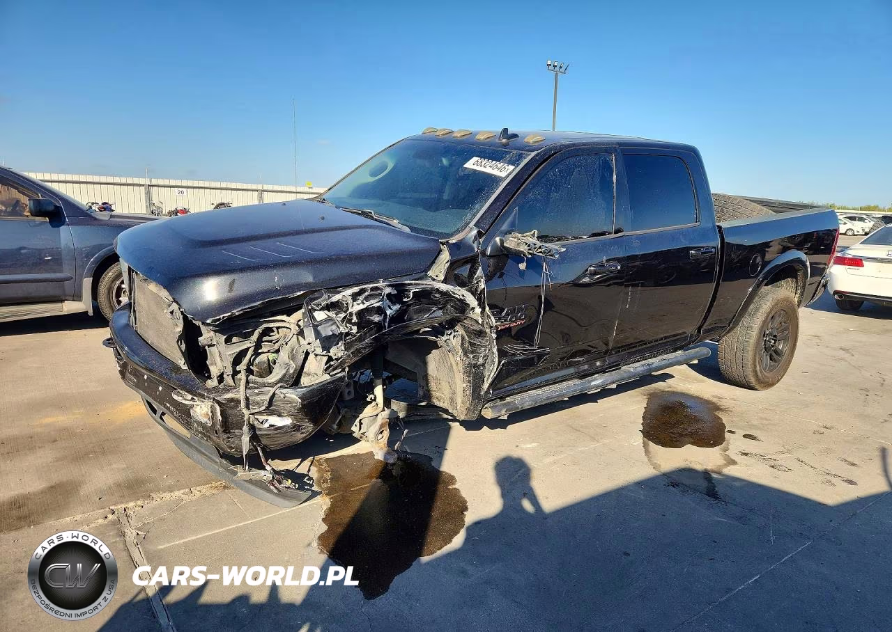 2017 Ram 2500 Laramie VIN:3C6UR5FL1HG559576 - 1
