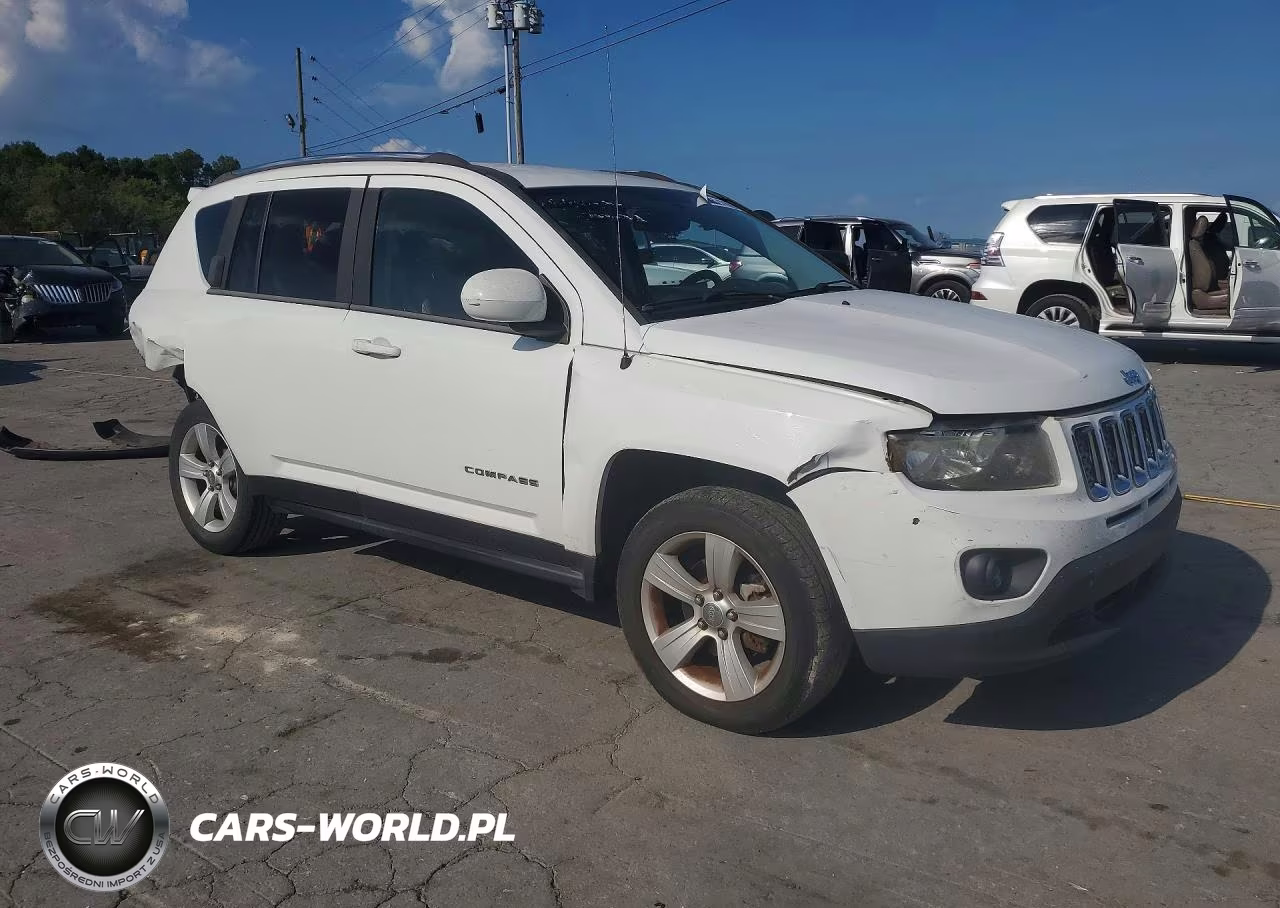 2014 Jeep Compass Latitude VIN:1C4NJCEB7ED518251 - 4