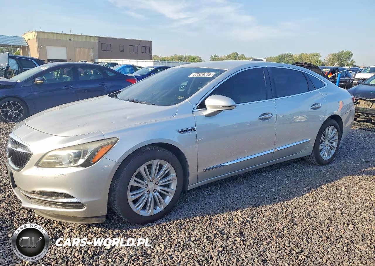 2018 Buick Lacrosse Essence – zdjęcie 1 z 12