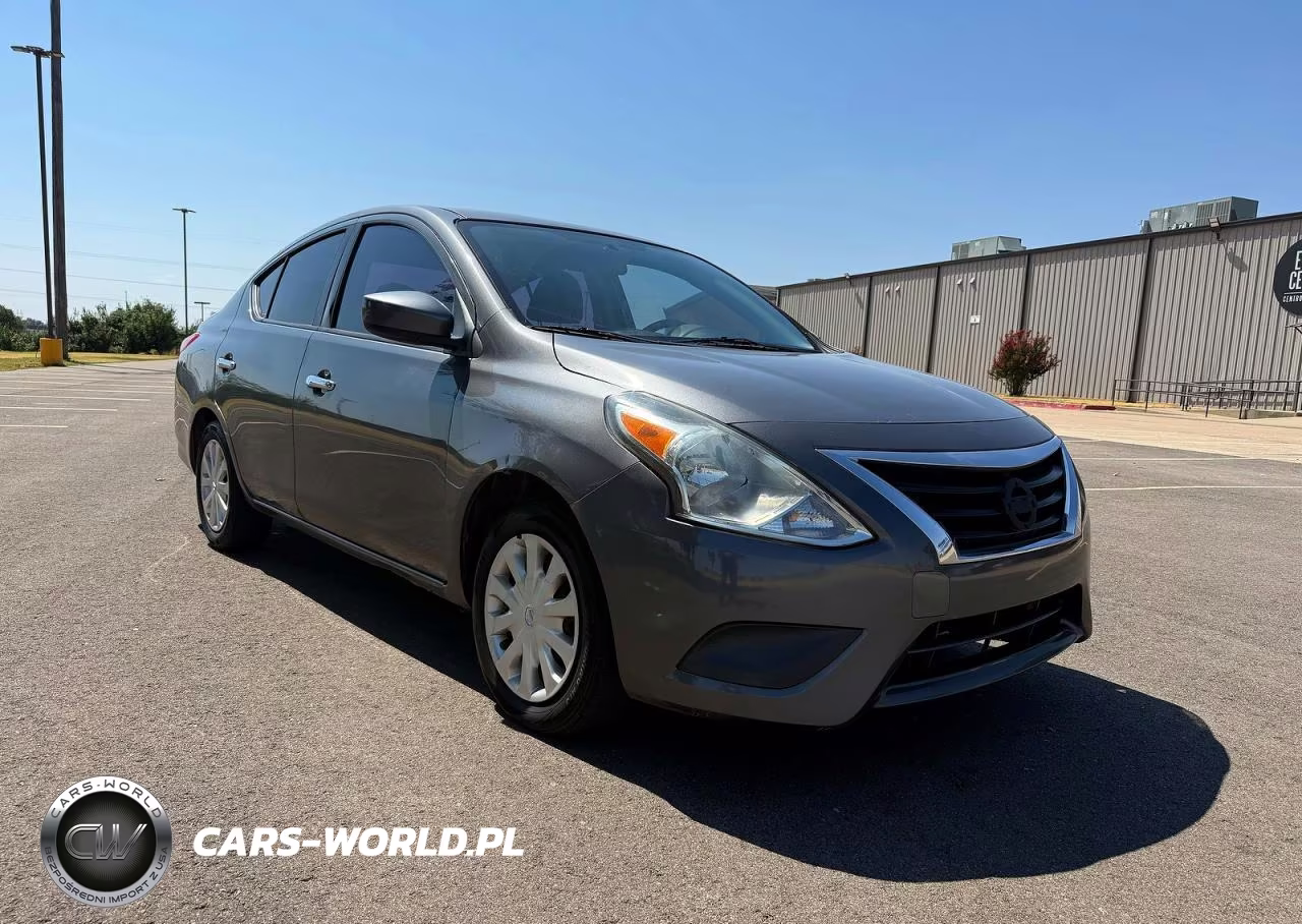 2019 Nissan Versa Sv